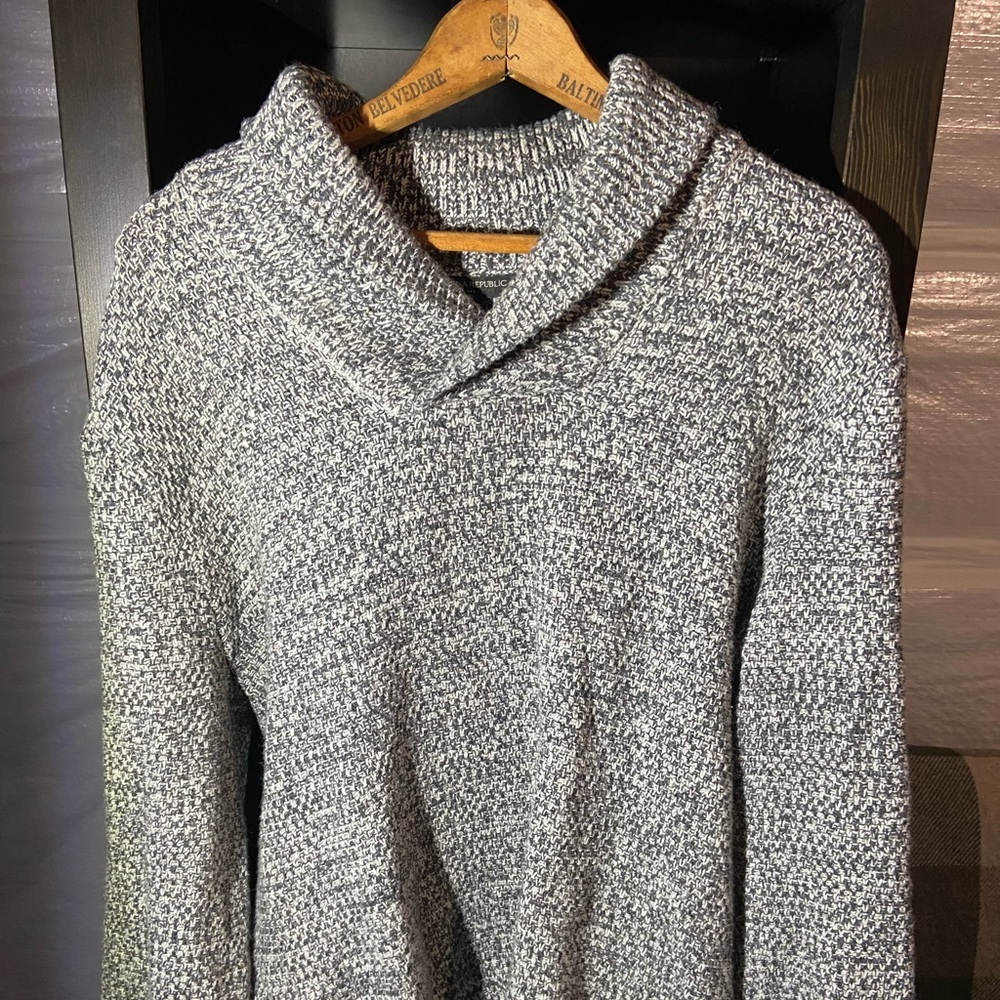 Banana republic sweater